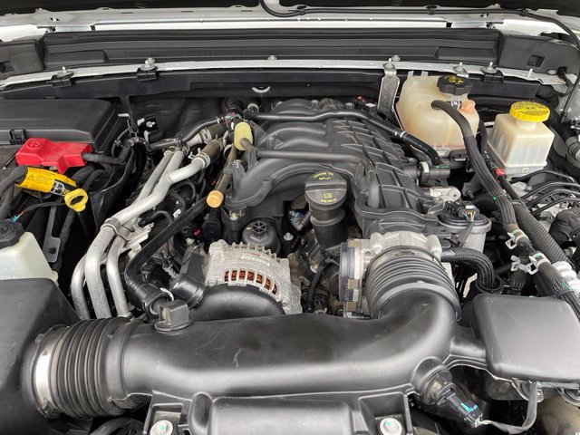 Used 2022 Jeep Gladiator Rubicon w/ LED Lighting Group AWD/4WD image 19
