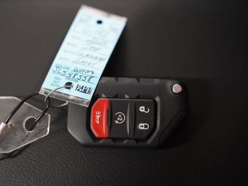 New 2025 Jeep Gladiator Sport image 29