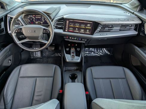 Used 2023 Audi Q4 e-tron Premium w/ Convenience Package image 7