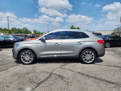 Used 2016 Lincoln MKX Reserve FWD image 10