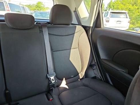 Used 2017 Kia Soul FWD image 15