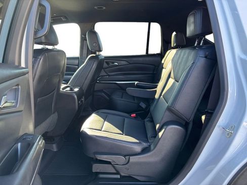 Used 2026 Chevrolet Traverse LT w/ Driver Confidence Package image 21