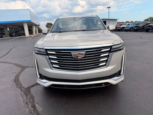 Used 2023 Cadillac Escalade Premium Luxury Platinum AWD/4WD image 12