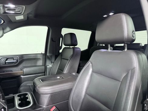 Used 2019 Chevrolet Silverado 1500 LT Trail Boss AWD/4WD image 15