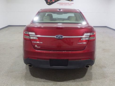 Used 2018 Ford Taurus Limited image 3