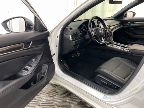 Used 2022 Honda Accord Sport image 18