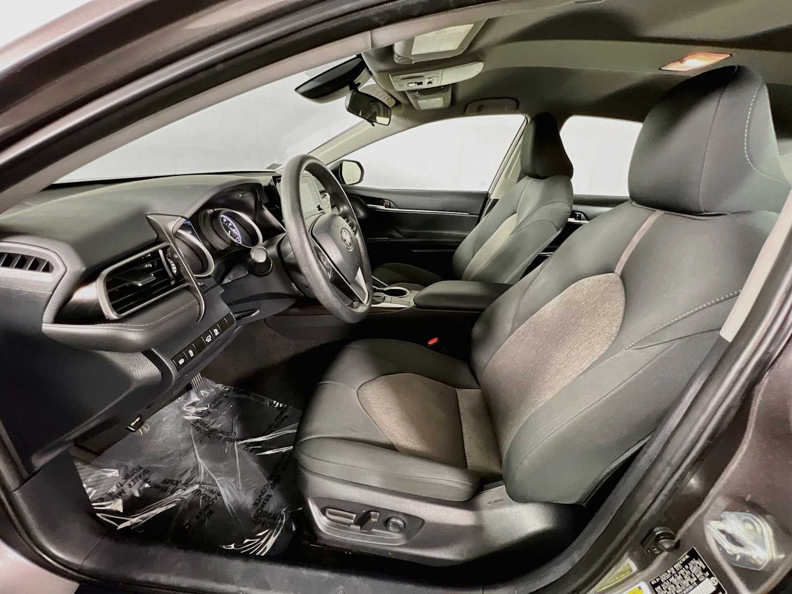 Used 2024 Toyota Camry LE FWD image 21
