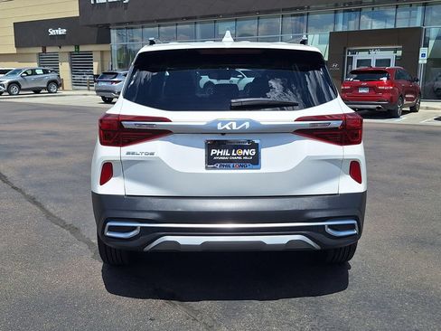 Used 2023 Kia Seltos EX AWD/4WD image 4