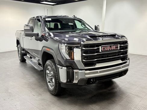 New 2026 GMC Sierra 2500 SLT w/ SLT Premium Package image 8