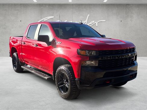 Used 2021 Chevrolet Silverado 1500 Custom Trail Boss w/ LPO, Dark Essentials Package image 2