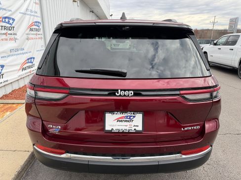 New 2025 Jeep Grand Cherokee Limited image 16