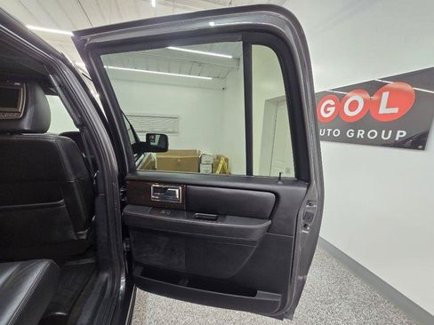 Used 2016 Lincoln Navigator L Reserve RWD image 32