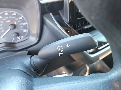 Used 2025 Toyota Corolla LE image 21
