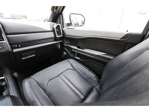 Used 2019 Ford Expedition Limited AWD/4WD image 11