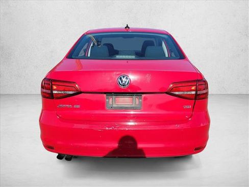 Used 2015 Volkswagen Jetta SE image 6