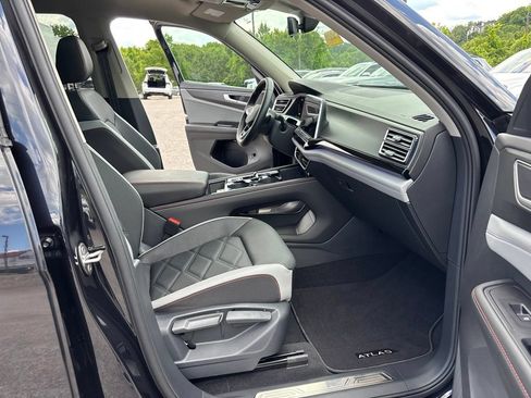 Used 2026 Volkswagen Atlas Peak Edition AWD/4WD image 24