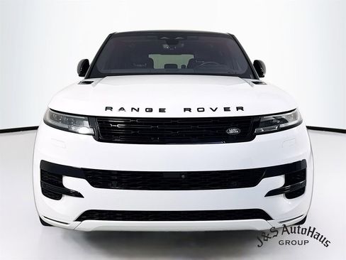 Used 2023 Land Rover Range Rover Sport SE image 2