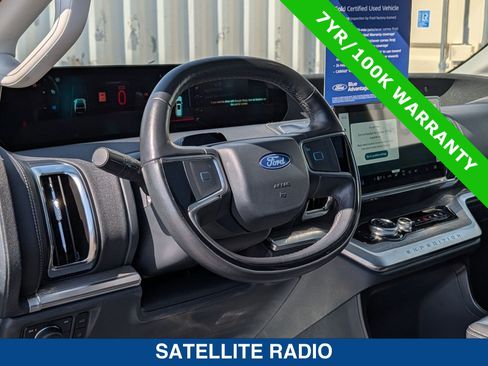 Certified 2025 Ford Expedition Platinum w/ Driver's Package AWD/4WD image 25
