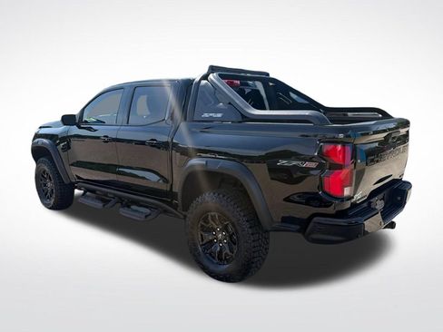 Certified 2025 Chevrolet Colorado ZR2 w/ Midnight Edition AWD/4WD image 7