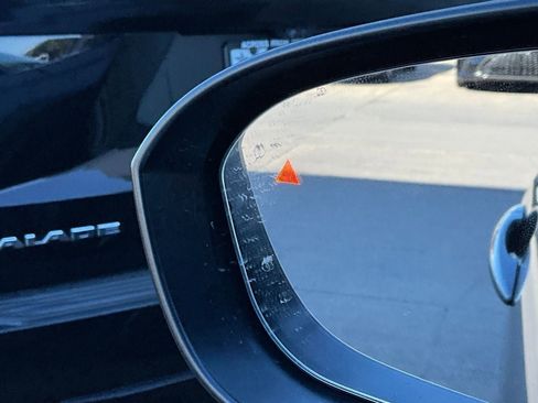 Used 2025 Nissan Rogue SV image 19