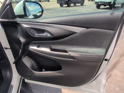 Used 2024 Buick Envista Avenir FWD image 45