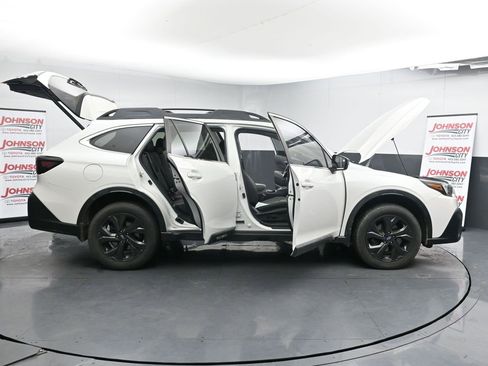 Used 2020 Subaru Outback Onyx Edition XT image 27