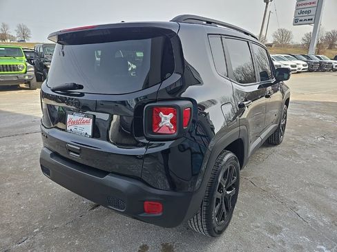 Used 2023 Jeep Renegade Altitude w/ Sun/Sound Group image 10