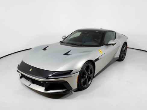 Used 2025 Ferrari 12Cilindri RWD image 21