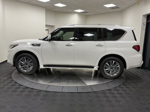 Certified 2023 INFINITI QX80 Luxe w/ Cargo Package RWD image 4