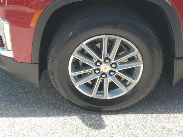 Certified 2023 Chevrolet Traverse LT FWD image 11