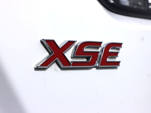 Used 2021 Toyota Corolla XSE FWD image 36