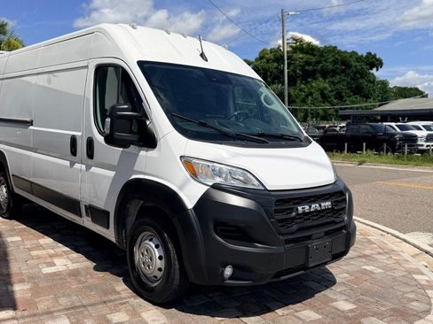Used 2023 RAM ProMaster 3500 w/ Premium Convenience Group FWD image 4