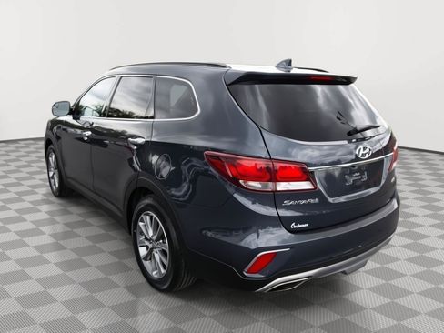Used 2018 Hyundai Santa Fe SE AWD/4WD image 7