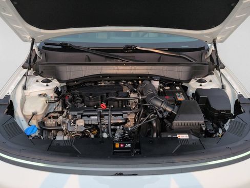 Used 2024 Hyundai Kona Limited FWD image 13