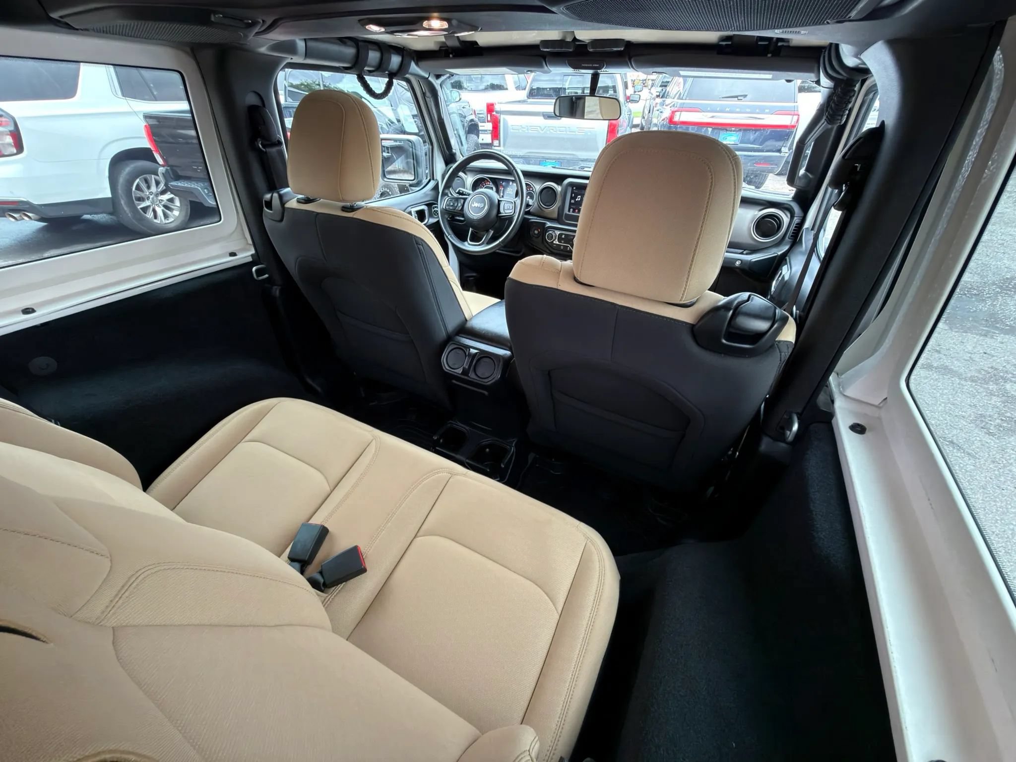 Used 2019 Jeep Wrangler Sport AWD/4WD image 12