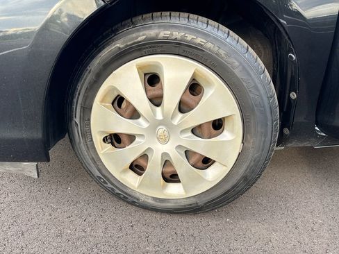 Used 2012 Toyota Prius C One image 24