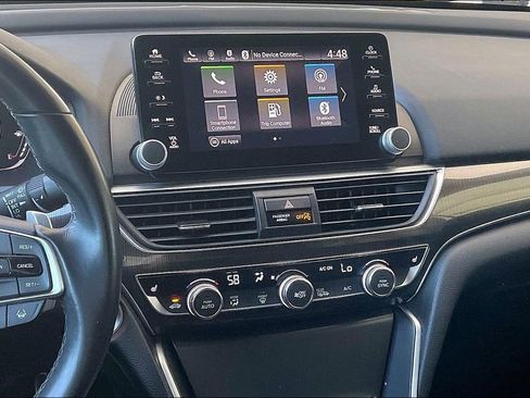 Used 2018 Honda Accord Sport image 8