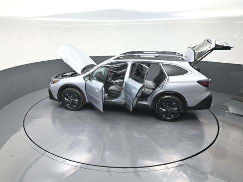 Used 2021 Subaru Outback Onyx Edition XT image 15