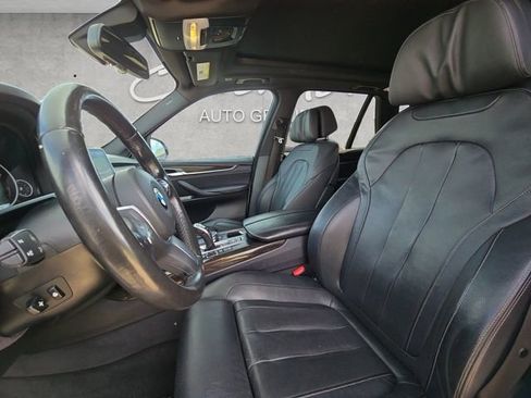Used 2018 BMW X5 xDrive50i w/ M Sport Package AWD/4WD image 19