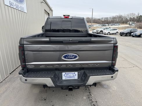 Used 2019 Ford F250 Lariat w/ Chrome Package image 4