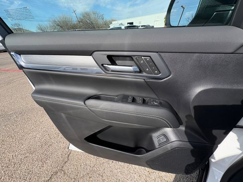 New 2026 GMC Terrain Elevation w/ Elevation Premium Package image 30