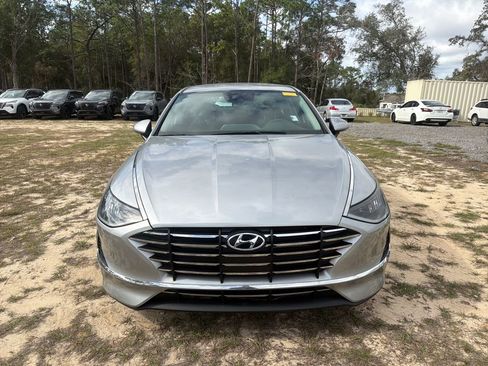 Used 2022 Hyundai Sonata SE image 3
