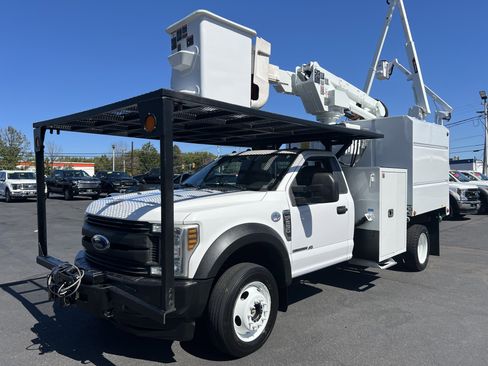 Used 2018 Ford F550 4x4 Regular Cab Super Duty image 8