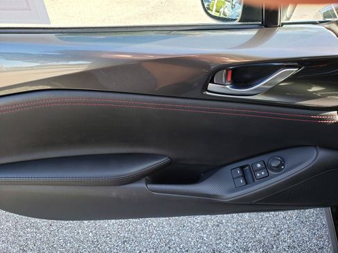 Used 2017 MAZDA MX-5 Miata RF Grand Touring RWD image 9