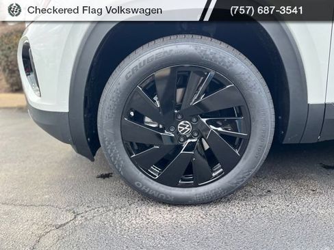 New 2026 Volkswagen Atlas Cross Sport SE AWD/4WD image 5