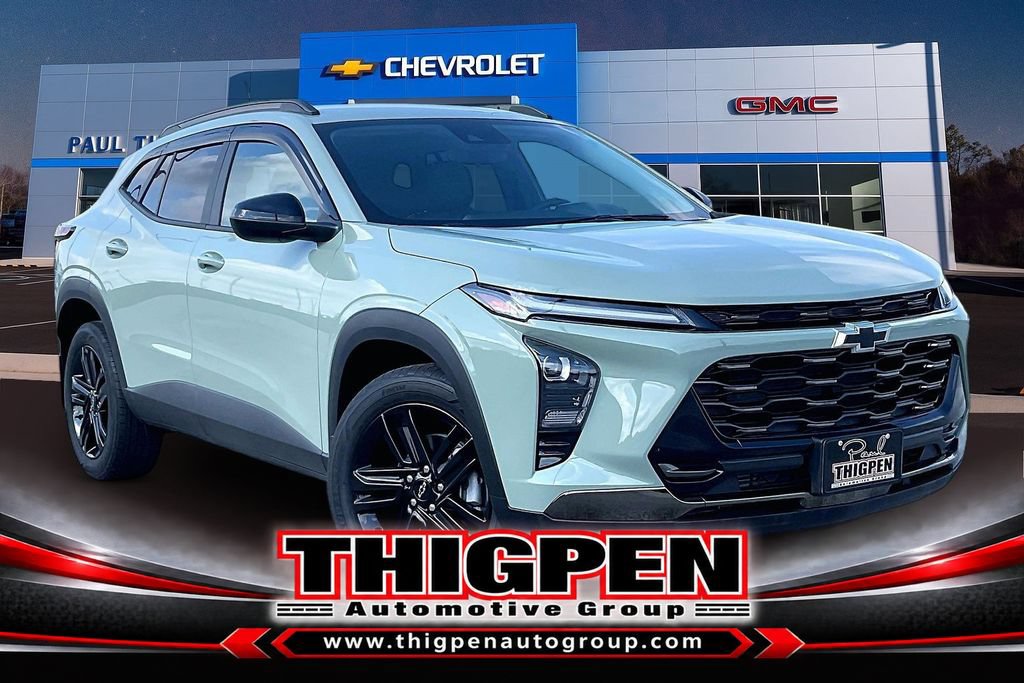 Used 2025 Chevrolet Trax ACTIV w/ Driver Confidence Package FWD image 1