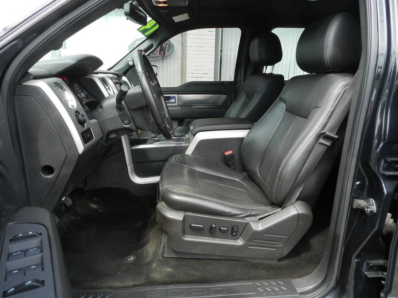 Used 2014 Ford F150 FX4 w/ Equipment Group 402A Luxury AWD/4WD image 2