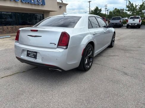 Used 2021 Chrysler 300 S RWD image 8