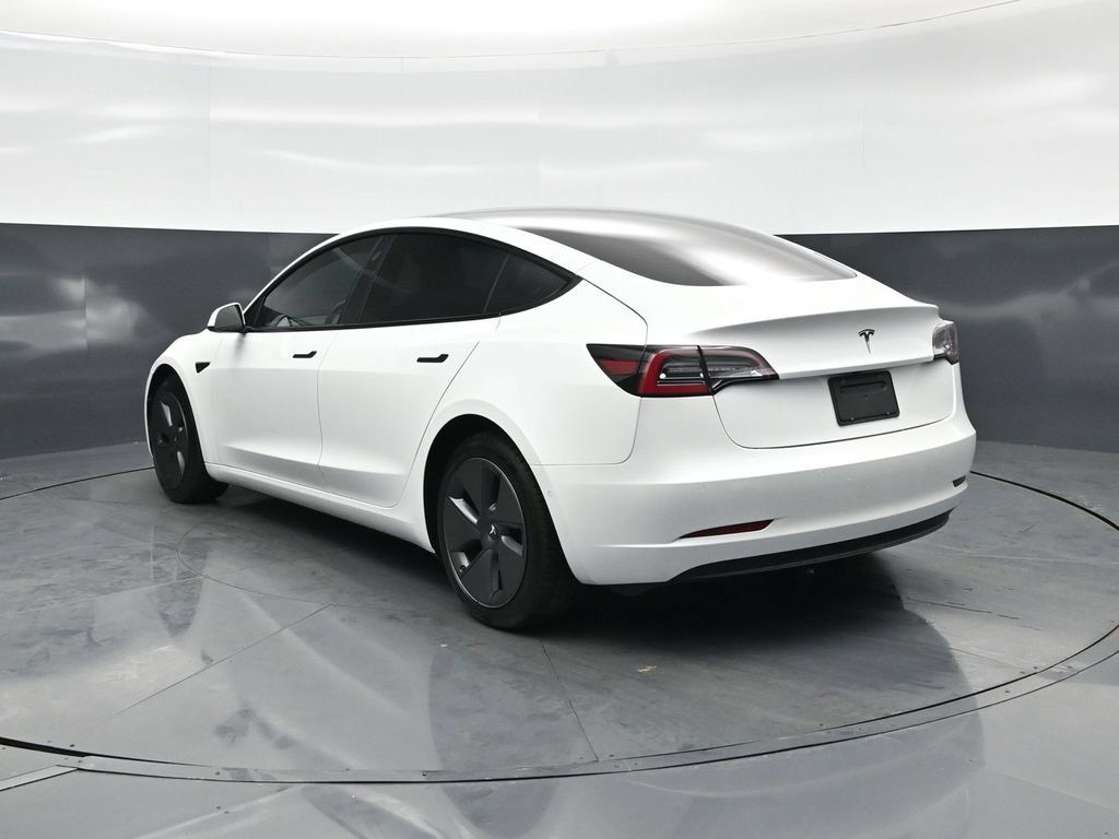 Used 2022 Tesla Model 3 RWD image 5