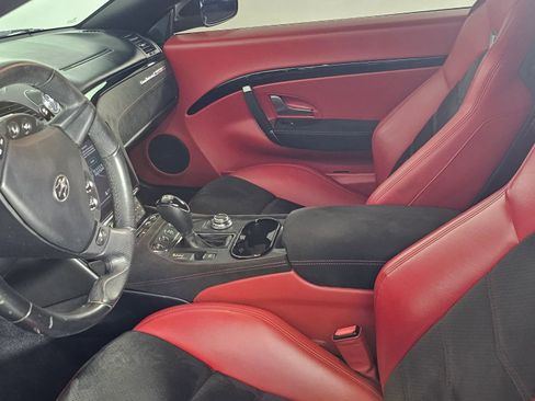 Used 2018 Maserati GranTurismo Sport image 1